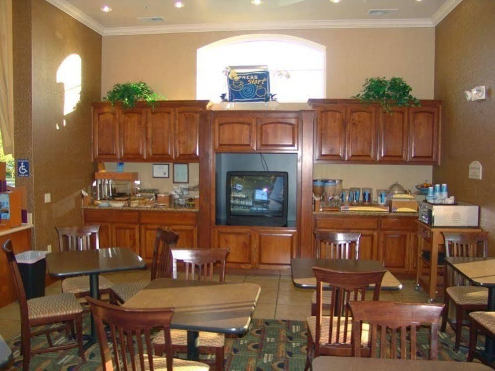 Holiday Inn Express- West Sacramento By Ihg Ngoại thất bức ảnh